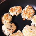 ベイビー86's cooksnap of when they made 離乳食 後期〜 豆腐ハンバーグ 卵不使用.
