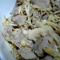 シャークン's cooksnap of when they made 激簡単★豚肉とえのきのポン酢胡麻和え★.