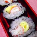 nosso's cooksnap of when they made 巻きすいらずのチーズカニカマ海苔巻き.