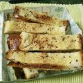 CookMINION's cooksnap of when they made 簡単！余った食パンDEスティックラスク♪.