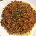 もりざわ's cooksnap of when they made 栄養満点！トマト缶で万能ミートソース.