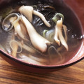 にくまるさん's cooksnap of when they made まな板不要？！舞茸ともずくの中華風スープ.