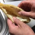 クックOXMN94☆'s cooksnap of when they made 菜箸コロコロもうしない★油揚げの開き方.