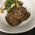 ajinawanco's cooksnap of when they made 肉汁たっぷり 基本のハンバーグ.