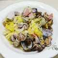 amjkao's cooksnap of when they made あさりベーコンとキャベツ蒸し.