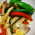 Risara♪'s cooksnap of when they made ふんわり卵とスナップえんどうの塩炒め☆.
