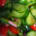 ぷにゅです's cooksnap of when they made きゅうり、ワカメ、トマト、蒲鉾の酢の物.