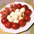 heureuxxx's cooksnap of when they made ワインに合う♪トマトとモッツァレラサラダ.