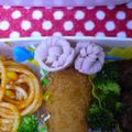 えりこ1013's cooksnap of when they made お弁当に☆おさかなソーセージフラワー.