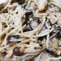 Lycheesoda's cooksnap of when they made 創味シャンタンで簡単！無限きのこ.