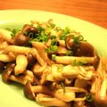 綾タン's cooksnap of when they made キムチーズ味☆きのこの炒め物.