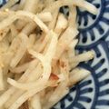 さっトン's cooksnap of when they made 大根のおかか和えサラダ.