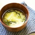 mami323's cooksnap of when they made わかめがシャキッ！じゃがいも味噌汁.