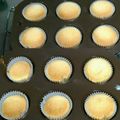 hirahirann's cooksnap of when they made スポンジ・カップケーキ（苺・栗）♪.