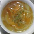 水滸伝's cooksnap of when they made たまねぎとにんじんのコンソメスープ☆.