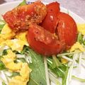 ひょタイランド's cooksnap of when they made 水菜のふわふわ卵トマトサラダ.