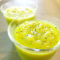 イベ長's cooksnap of when they made ஐキウイと林檎のスムージーஐ.