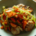 えりろん's cooksnap of when they made 今が旬～♪セロリ☆人参☆豚肉唐揚げ風.