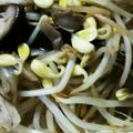 とがてぃ's cooksnap of when they made もやしときのこのサッと炒め.