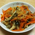 なでやん0204's cooksnap of when they made 舞茸入り切り干し大根の煮物.