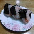 単！！'s cooksnap of when they made 赤しそと桜海老のおにぎり.