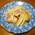 メタボⅢ's cooksnap of when they made もやしと鶏肉の塩炒め.