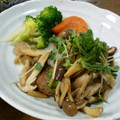 まとりょーしか☆'s cooksnap of when they made きのこたっぷりの♪♪和風ハンバーグソース.