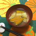 おはなすき's cooksnap of when they made 娘考案＊かぼちゃとじゃがいものお味噌汁＊.
