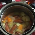 ステラレナイ女's cooksnap of when they made ごろごろ野菜とジョンソンヴィルの煮込み.