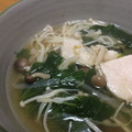 ayayahoney's cooksnap of when they made もやしとレタス 鶏むね肉のアジアンスープ.