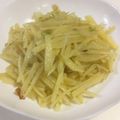 papikun's cooksnap of when they made 中華　ジャガイモのピリ辛黒酢炒め.
