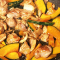 はるぴーのママ's cooksnap of when they made 簡単で旨！南瓜としめじと鶏肉の甘辛炒め☆.