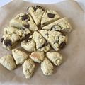 あやʕ•̫͡•ʔ's cooksnap of when they made 超簡単☆HMでスタバ風チョコスコーン.
