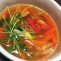 黒猫ちびた's cooksnap of when they made 簡単♪トマトと豆苗のコンソメスープ.