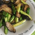kaops小鉄's cooksnap of when they made お弁当に♥✿きのことアスパラのソテー✿.