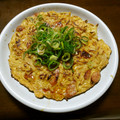 りこまこせいやのパパ's cooksnap of when they made 簡単★もやしと焼きそばのお好み焼き.
