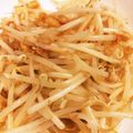 miyukichiz's cooksnap of when they made 天かすが決め手✨簡単もやし辛炒め.