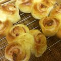 SJSNAO's cooksnap of when they made おかずパン＊ハムチーズ.
