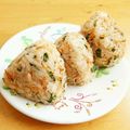 ドルフィンサーモン's cooksnap of when they made 鮭フレ＆大葉の爽やかおにぎり.