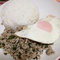 クック8KB7FJ☆'s cooksnap of when they made 挽肉のバジル炒めご飯（ガイパットガパオ）.