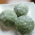 ぐりんぶー♪'s cooksnap of when they made *春ですねぇ・・ヨモギ団子餅*.