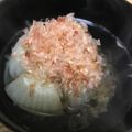 uiuiiii's cooksnap of when they made カンタン！美味しい 新玉ねぎの白だし煮.