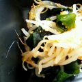 240YUTTA's cooksnap of when they made あともう一品に！ワカメとモヤシのナムル☆.