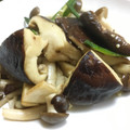 梅乃花おり's cooksnap of when they made 簡単！エリンギの黒酢炒め.