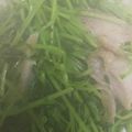 クックAQZ1GO☆'s cooksnap of when they made 鶏モモ肉と豆苗の炒め物.
