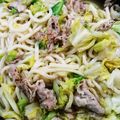 Sのママ's cooksnap of when they made 冷凍うどんで春キャベツと豚肉焼きペペロン.
