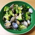 ﾗｯｾﾙ2000's cooksnap of when they made 春野菜＋菜の花とアサリの白ワイン蒸し.
