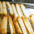 かすてら１２'s cooksnap of when they made 余ったしゅうまいの皮で簡単おつまみ.