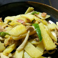 クックC553P4☆'s cooksnap of when they made しめじとポテトオイマヨ炒め.