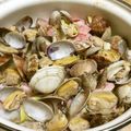 カルダモンティ's cooksnap of when they made フライパンで。あさりと春キャベツの酒蒸し.